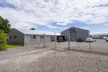 High Profile - Ngaumutawa Road