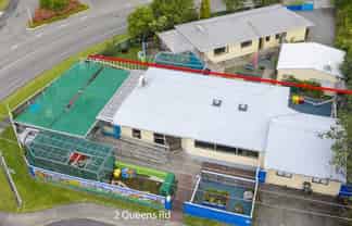 2 Queens Road, Waikanae Beach