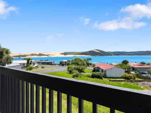 5 Taumatawiwi Street, Opononi