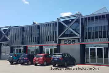 High visibility retail