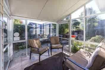 9 Straven Road, Riccarton