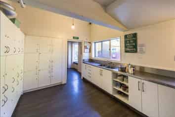 9 Straven Road, Riccarton