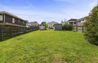 17 Staveley Avenue, Mount Roskill