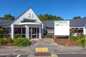 Central business and health hub for lease