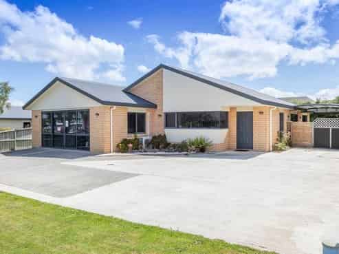 61 Horsham Downs Road, Rototuna North