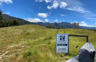 1075 Takaka Valley Highway, 