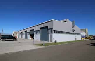 Modern warehouse for lease