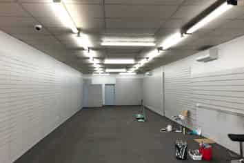 135M2 PRIME RETAIL