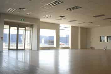 Substantial Building For Lease