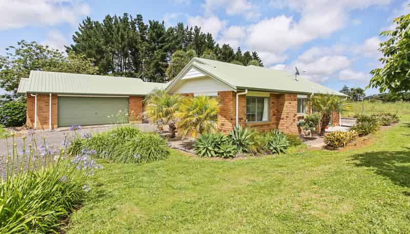 379 Aka Aka Road, Puni