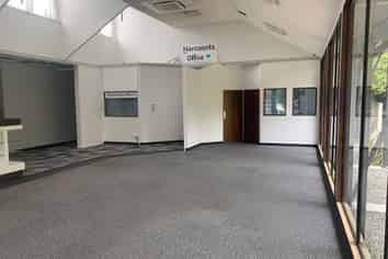 Prime Location , Main Street (Town Centre, Te Anau )