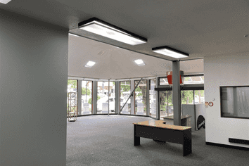 Prime building With Location, For Lease