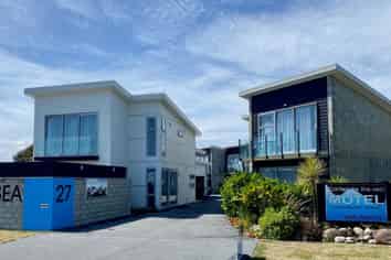 Beachside lifestyle opportunity - immediate income