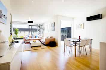 Beachside lifestyle opportunity - immediate income