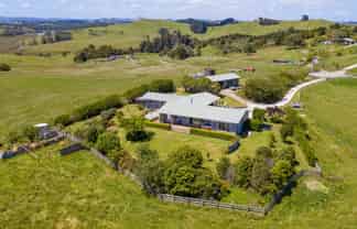 127B Oruawharo Road, Wellsford