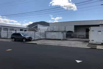 DISTRIBUTION AREA OR WORKSHOP