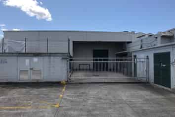 DISTRIBUTION AREA OR WORKSHOP