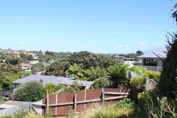 12B Lawry Street, Moturoa