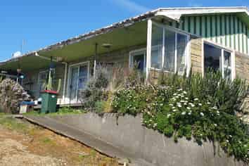 603 Main North Road, Waitara