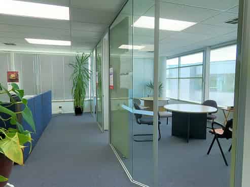 Flexible Office - Generous Parking