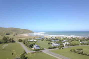 4 Shoal Beach Road, Waipawa