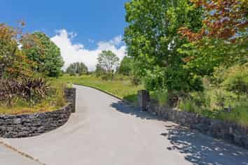 61 Stoneridge Terrace, Whitford