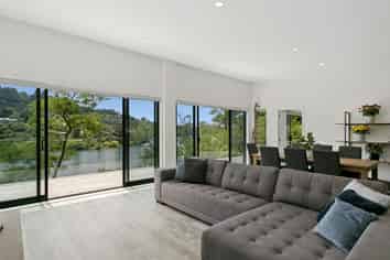 19 Parawera Drive, Acacia Bay