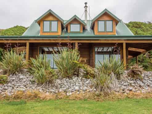 652 Nikau Road, Seddonville