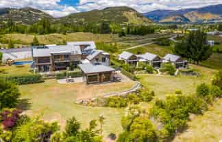 41 Peak View Ridge, Wanaka