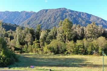 Tourist zone - Commercial section 