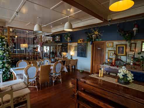 Blacks Hotel - on Rail Trail - Price Reduced