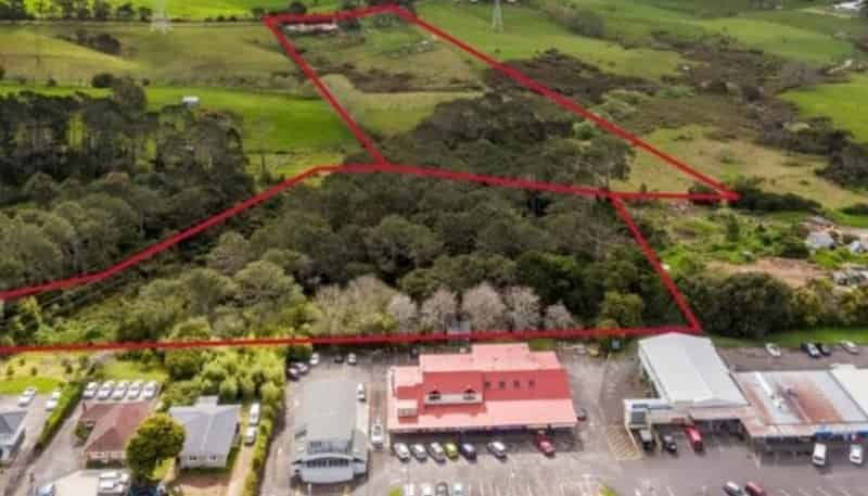 21 Red Hills Road, Massey