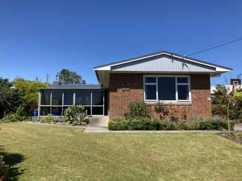 11 Dowman Street, Urenui