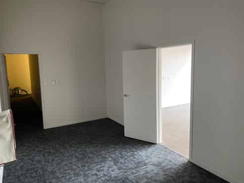 RETAIL/OFFICE ON FENTON STREET