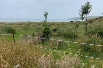 90 Akitio Esplanade, Pongaroa