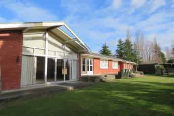 150 Old West Coast Road, Yaldhurst