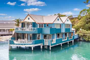 5 Beechey Street, Opua