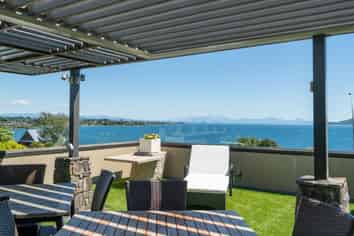 170 Lake Terrace, Hilltop