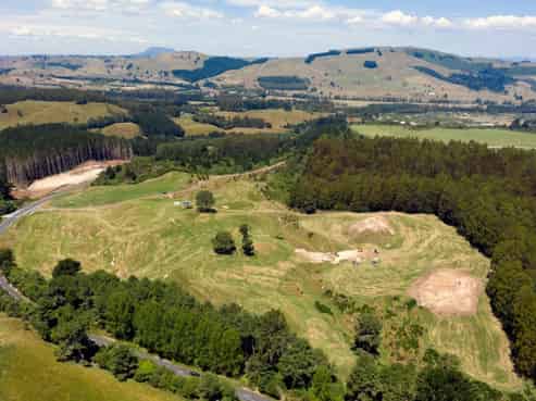 1019 Whangamata Road, Kinloch