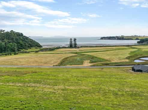 31 Hurihuri Road, Weiti Bay, Okura