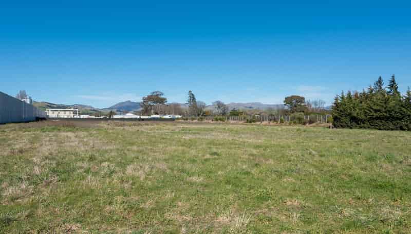 21/30 Waters Avenue, Burleigh