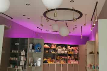 Queen Street retail below Sheraton Four Points