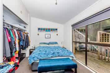 13 McEldowney Road, Titirangi