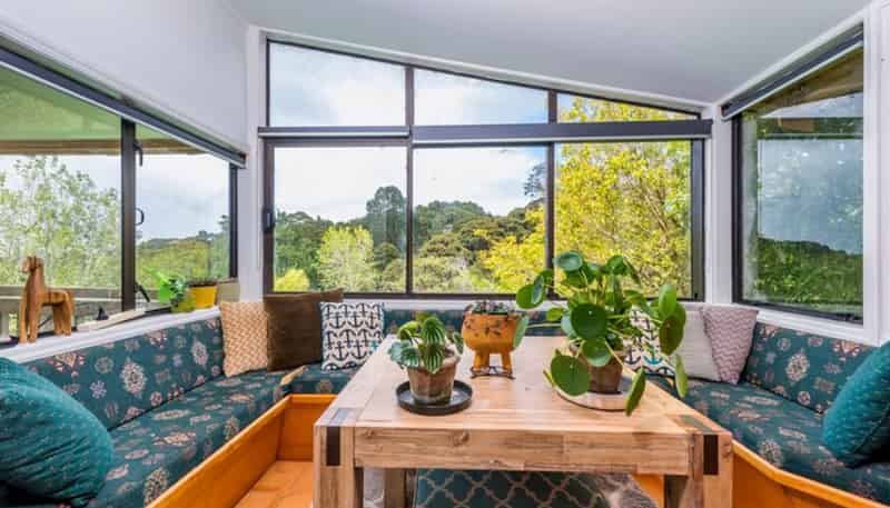 13 McEldowney Road, Titirangi