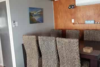 7 Messenger Terrace, Oakura