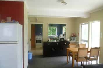 2/28 Court Crescent, Panmure