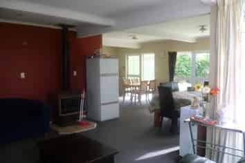 2/28 Court Crescent, Panmure