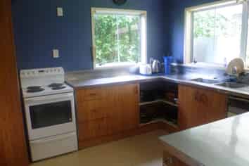 2/28 Court Crescent, Panmure