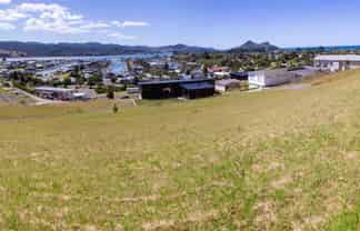 30 Panorama Parade, Pauanui