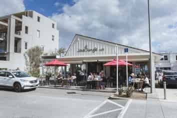 114/2 Bute Road (The Victor), Browns Bay